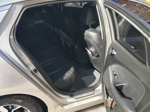 Сірий Кіа Оптіма, об'ємом двигуна 2 л та пробігом 149 тис. км за 10999 $, фото 15 на Automoto.ua