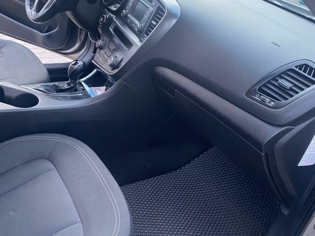 Сірий Кіа Оптіма, об'ємом двигуна 2.4 л та пробігом 147 тис. км за 8800 $, фото 9 на Automoto.ua