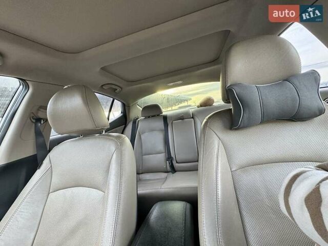 Серый Киа Оптима, объемом двигателя 2.4 л и пробегом 200 тыс. км за 8999 $, фото 4 на Automoto.ua