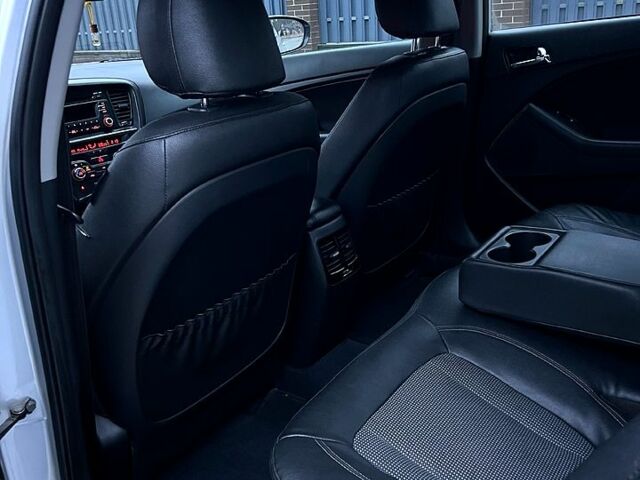 Серый Киа Оптима, объемом двигателя 2 л и пробегом 330 тыс. км за 8300 $, фото 11 на Automoto.ua