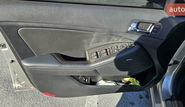 Кіа Оптіма 2012 у Запоріжжя на Automoto.ua Сірий Кіа Оптіма, об'ємом двигуна 1.69 л та пробігом 193 тис. км за 9500 $, фото 27 на Automoto.ua