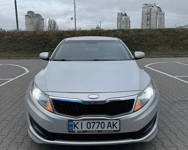 Серый Киа Оптима, объемом двигателя 2.36 л и пробегом 196 тыс. км за 7500 $, фото 4 на Automoto.ua