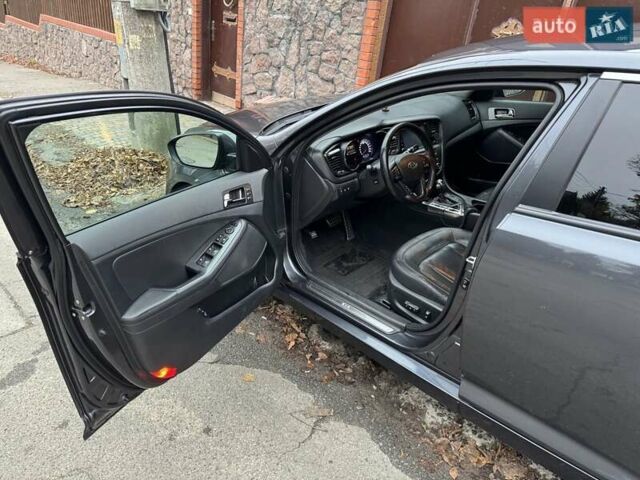 Сірий Кіа Оптіма, об'ємом двигуна 2 л та пробігом 211 тис. км за 10000 $, фото 7 на Automoto.ua