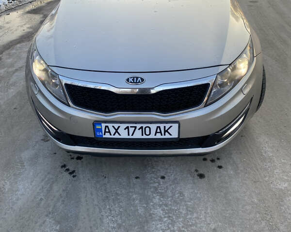 Сірий Кіа Оптіма, об'ємом двигуна 2 л та пробігом 212 тис. км за 8000 $, фото 3 на Automoto.ua