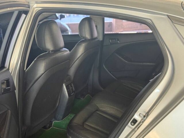 Серый Киа Оптима, объемом двигателя 2 л и пробегом 175 тыс. км за 7200 $, фото 6 на Automoto.ua