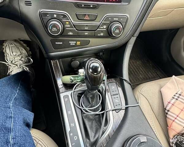 Серый Киа Оптима, объемом двигателя 2.4 л и пробегом 200 тыс. км за 8999 $, фото 7 на Automoto.ua