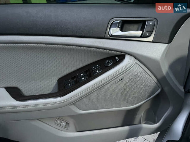 Серый Киа Оптима, объемом двигателя 2.36 л и пробегом 260 тыс. км за 7500 $, фото 18 на Automoto.ua