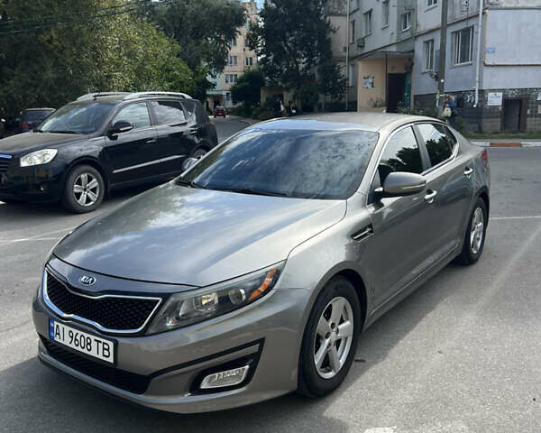 Сірий Кіа Оптіма, об'ємом двигуна 2.36 л та пробігом 209 тис. км за 8800 $, фото 5 на Automoto.ua