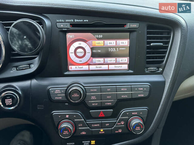 Серый Киа Оптима, объемом двигателя 2.36 л и пробегом 179 тыс. км за 10000 $, фото 17 на Automoto.ua