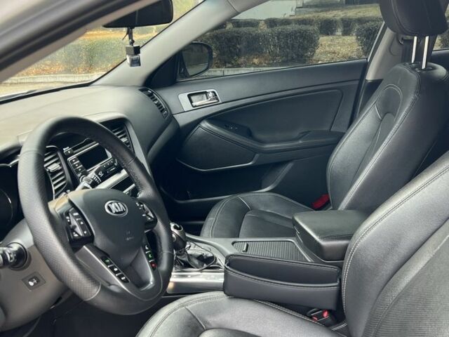 Серый Киа Оптима, объемом двигателя 2 л и пробегом 126 тыс. км за 9200 $, фото 9 на Automoto.ua