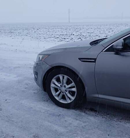 Сірий Кіа Оптіма, об'ємом двигуна 2.36 л та пробігом 255 тис. км за 9600 $, фото 25 на Automoto.ua