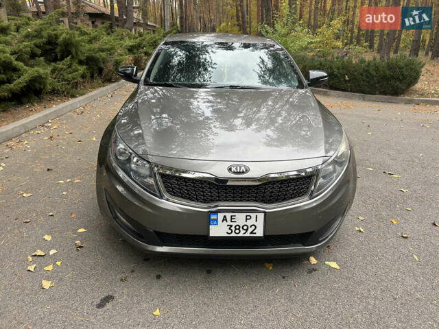 Серый Киа Оптима, объемом двигателя 2.36 л и пробегом 152 тыс. км за 7700 $, фото 6 на Automoto.ua