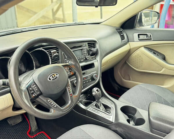 Кіа Оптіма 2013 у Одесі на Automoto.ua Сірий Кіа Оптіма, об'ємом двигуна 2.4 л та пробігом 230 тис. км за 8450 $, фото 3 на Automoto.ua