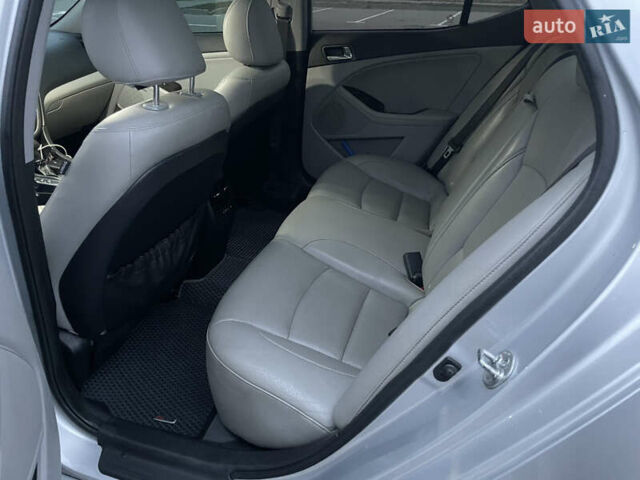 Серый Киа Оптима, объемом двигателя 2.36 л и пробегом 260 тыс. км за 7500 $, фото 9 на Automoto.ua