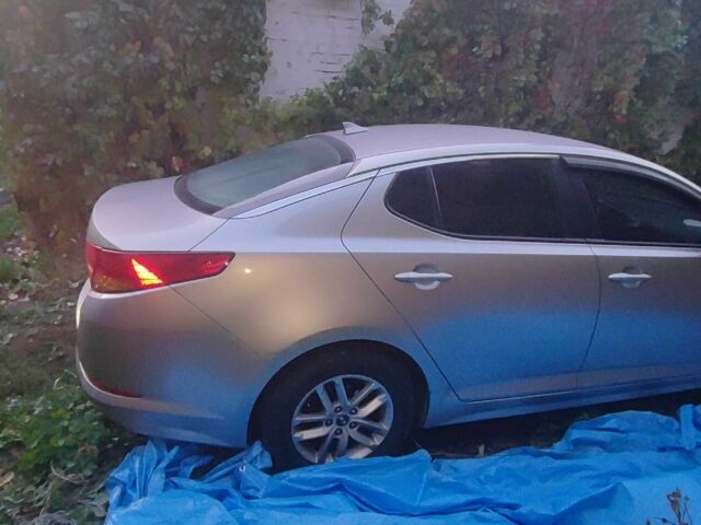 Серый Киа Оптима, объемом двигателя 2 л и пробегом 347 тыс. км за 3500 $, фото 2 на Automoto.ua