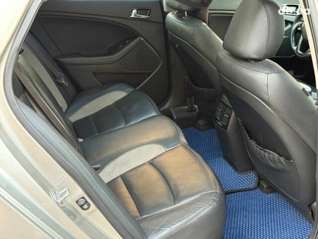 Серый Киа Оптима, объемом двигателя 2.4 л и пробегом 293 тыс. км за 10990 $, фото 15 на Automoto.ua