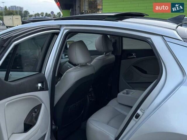 Серый Киа Оптима, объемом двигателя 2.36 л и пробегом 195 тыс. км за 8900 $, фото 8 на Automoto.ua