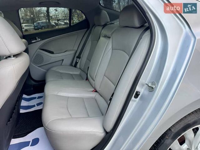 Сірий Кіа Оптіма, об'ємом двигуна 2.4 л та пробігом 98 тис. км за 9990 $, фото 14 на Automoto.ua