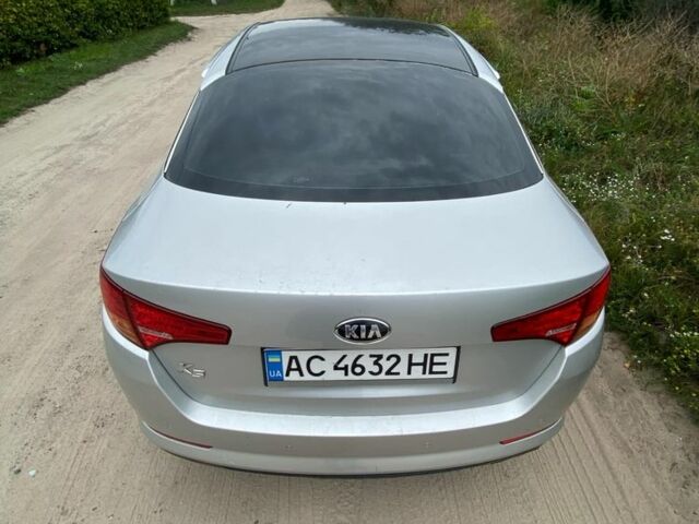 Серый Киа Оптима, объемом двигателя 2 л и пробегом 290 тыс. км за 6500 $, фото 5 на Automoto.ua