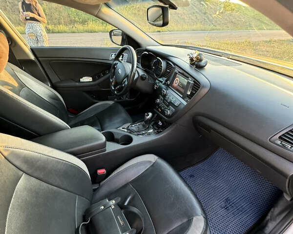 Киа Оптима 2013 в Одессе на Automoto.ua Серый Киа Оптима, объемом двигателя 2.36 л и пробегом 180 тыс. км за 10800 $, фото 5 на Automoto.ua