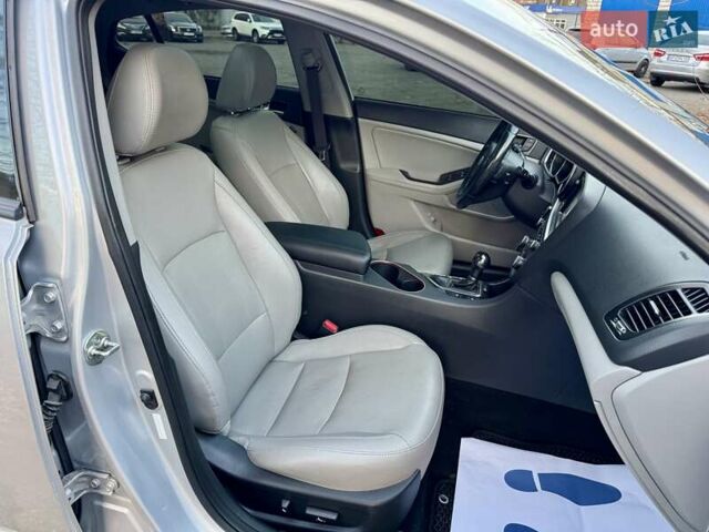 Сірий Кіа Оптіма, об'ємом двигуна 2.4 л та пробігом 98 тис. км за 9990 $, фото 15 на Automoto.ua