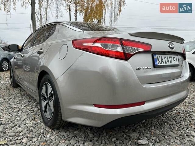 Серый Киа Оптима, объемом двигателя 2.4 л и пробегом 220 тыс. км за 8900 $, фото 4 на Automoto.ua