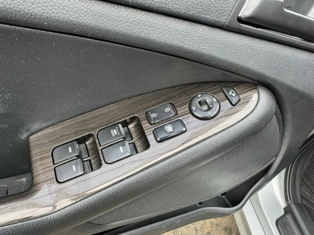 Серый Киа Оптима, объемом двигателя 2 л и пробегом 238 тыс. км за 6900 $, фото 15 на Automoto.ua