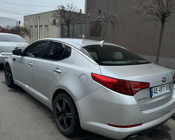 Сірий Кіа Оптіма, об'ємом двигуна 2.36 л та пробігом 256 тис. км за 7800 $, фото 2 на Automoto.ua