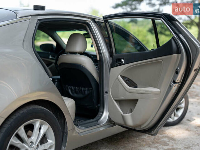 Серый Киа Оптима, объемом двигателя 2.4 л и пробегом 200 тыс. км за 9000 $, фото 52 на Automoto.ua