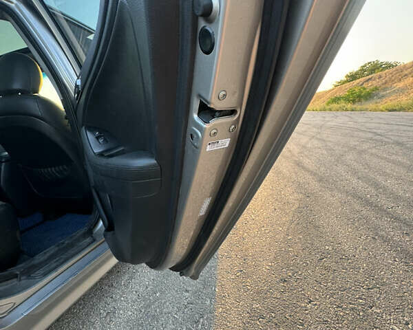 Киа Оптима 2013 в Одессе на Automoto.ua Серый Киа Оптима, объемом двигателя 2.36 л и пробегом 180 тыс. км за 10800 $, фото 3 на Automoto.ua