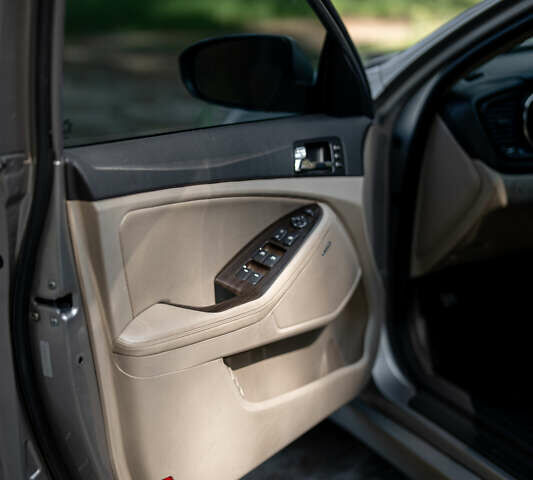 Серый Киа Оптима, объемом двигателя 2.4 л и пробегом 200 тыс. км за 9000 $, фото 37 на Automoto.ua