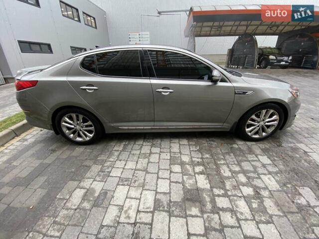 Серый Киа Оптима, объемом двигателя 2 л и пробегом 88 тыс. км за 13200 $, фото 3 на Automoto.ua