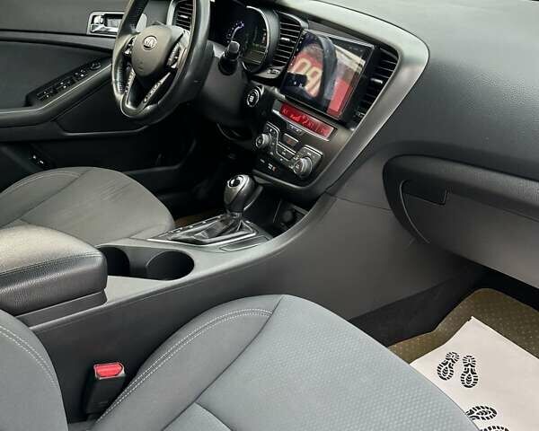 Сірий Кіа Оптіма, об'ємом двигуна 2.4 л та пробігом 220 тис. км за 9400 $, фото 17 на Automoto.ua