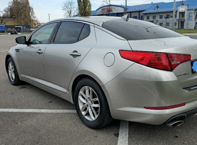 Сірий Кіа Оптіма, об'ємом двигуна 2.4 л та пробігом 112 тис. км за 9400 $, фото 13 на Automoto.ua