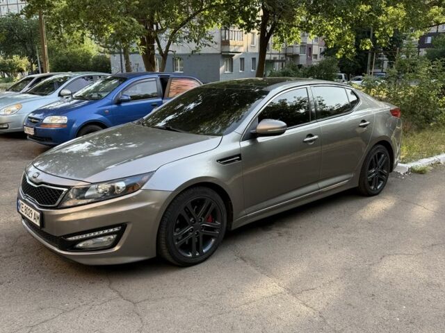 Сірий Кіа Оптіма, об'ємом двигуна 2 л та пробігом 193 тис. км за 9700 $, фото 1 на Automoto.ua