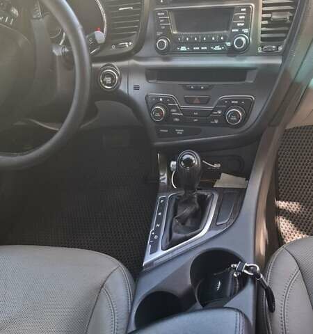 Сірий Кіа Оптіма, об'ємом двигуна 2.4 л та пробігом 246 тис. км за 8300 $, фото 7 на Automoto.ua