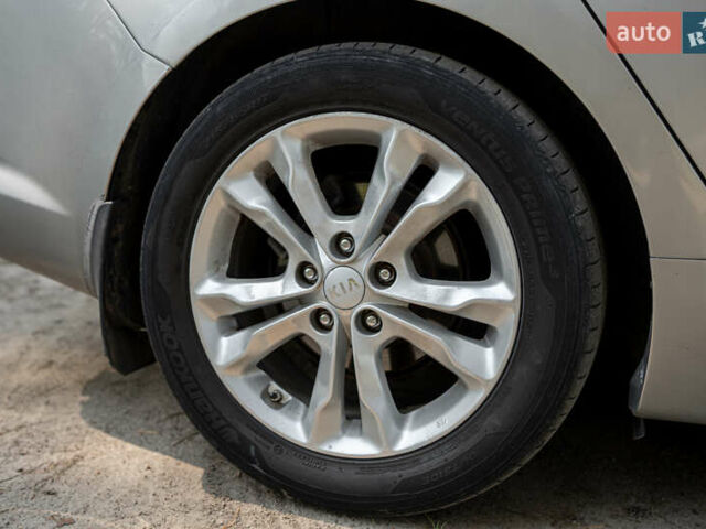 Серый Киа Оптима, объемом двигателя 2.4 л и пробегом 200 тыс. км за 9000 $, фото 10 на Automoto.ua