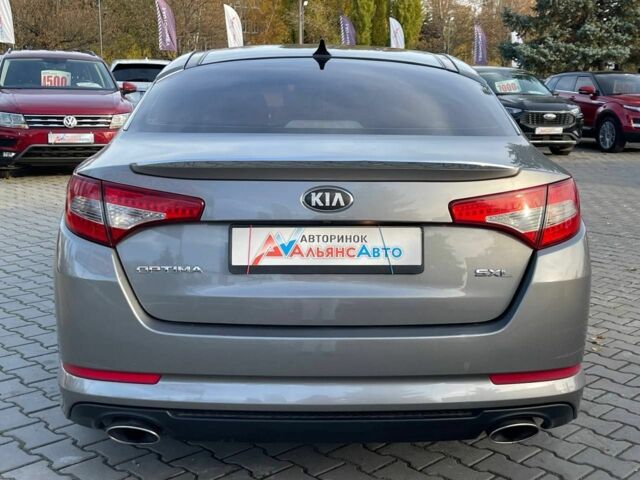Серый Киа Оптима, объемом двигателя 2 л и пробегом 193 тыс. км за 9999 $, фото 5 на Automoto.ua