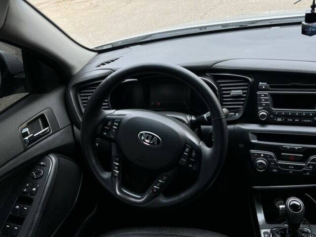 Серый Киа Оптима, объемом двигателя 2 л и пробегом 126 тыс. км за 9200 $, фото 12 на Automoto.ua