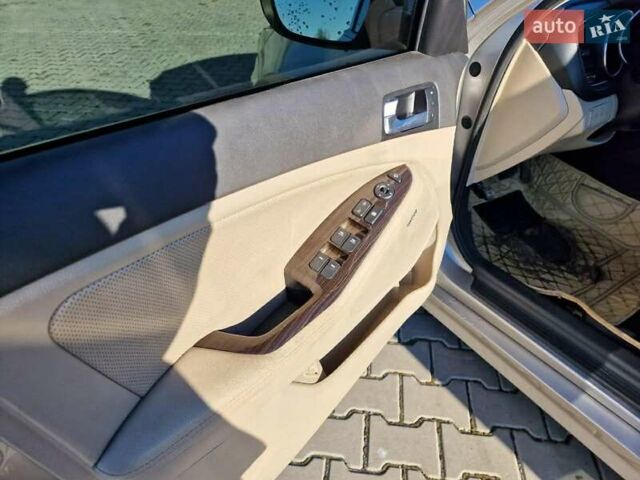 Серый Киа Оптима, объемом двигателя 2.4 л и пробегом 106 тыс. км за 9600 $, фото 16 на Automoto.ua