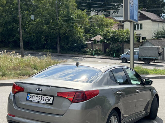 Сірий Кіа Оптіма, об'ємом двигуна 2.4 л та пробігом 310 тис. км за 7999 $, фото 6 на Automoto.ua
