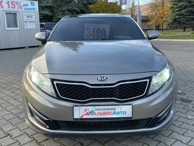 Серый Киа Оптима, объемом двигателя 2 л и пробегом 193 тыс. км за 9999 $, фото 1 на Automoto.ua