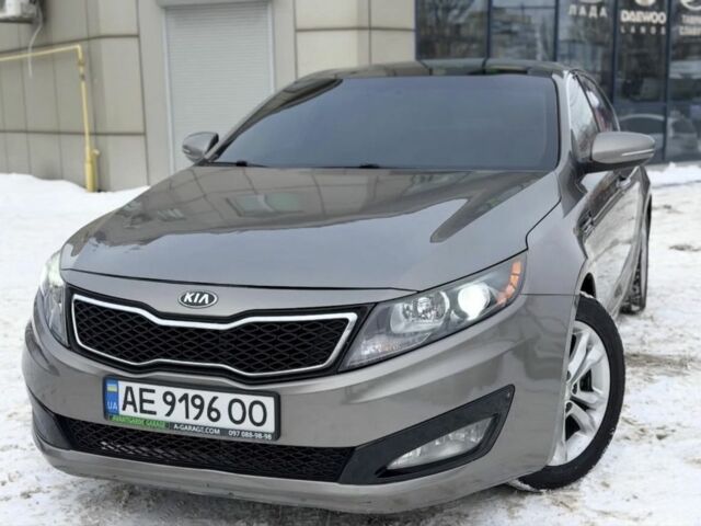 Сірий Кіа Оптіма, об'ємом двигуна 2.4 л та пробігом 195 тис. км за 9999 $, фото 4 на Automoto.ua