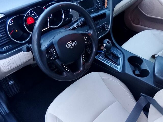 Серый Киа Оптима, объемом двигателя 2.4 л и пробегом 141 тыс. км за 8300 $, фото 4 на Automoto.ua