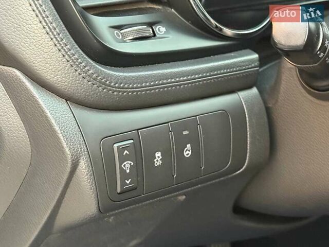 Серый Киа Оптима, объемом двигателя 2.4 л и пробегом 293 тыс. км за 10990 $, фото 9 на Automoto.ua