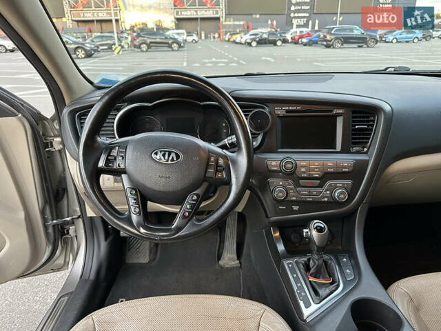 Серый Киа Оптима, объемом двигателя 2.36 л и пробегом 179 тыс. км за 10000 $, фото 14 на Automoto.ua