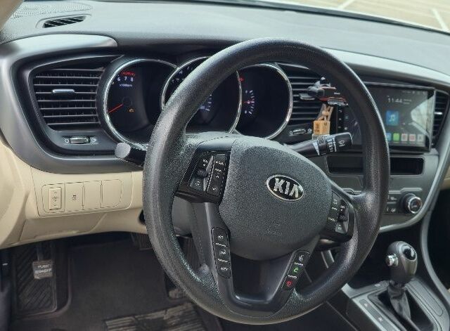 Сірий Кіа Оптіма, об'ємом двигуна 2.4 л та пробігом 112 тис. км за 9400 $, фото 2 на Automoto.ua