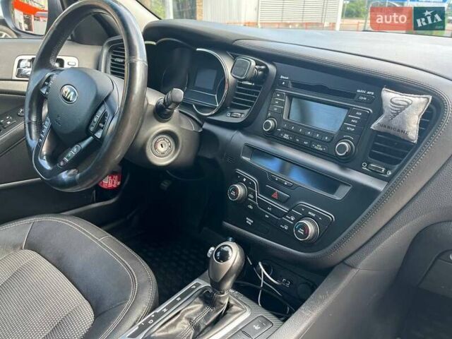 Серый Киа Оптима, объемом двигателя 2 л и пробегом 269 тыс. км за 9300 $, фото 30 на Automoto.ua