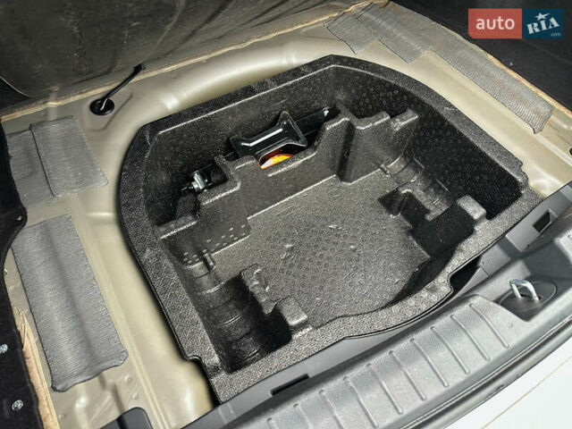 Серый Киа Оптима, объемом двигателя 2.4 л и пробегом 153 тыс. км за 10300 $, фото 24 на Automoto.ua