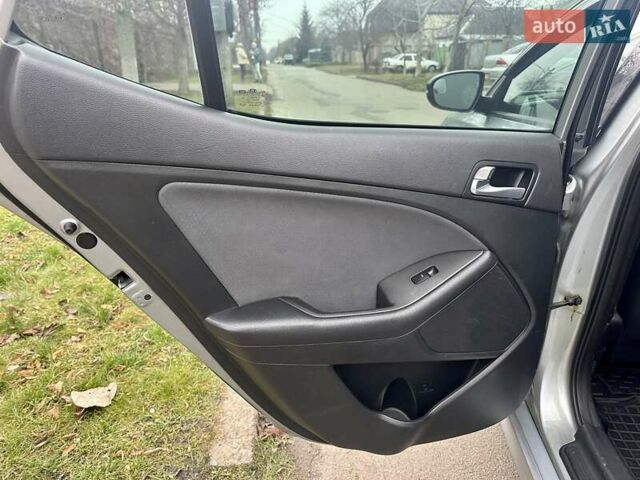 Серый Киа Оптима, объемом двигателя 2.36 л и пробегом 209 тыс. км за 9500 $, фото 40 на Automoto.ua